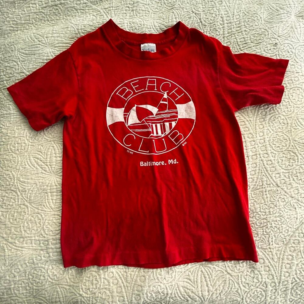 Beach club tshirt baltimore red